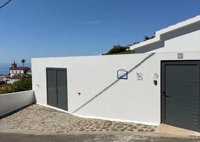 Сasa de vacaciones Estrelitzia Sea View 1 A 6 P Lomba (Flores)